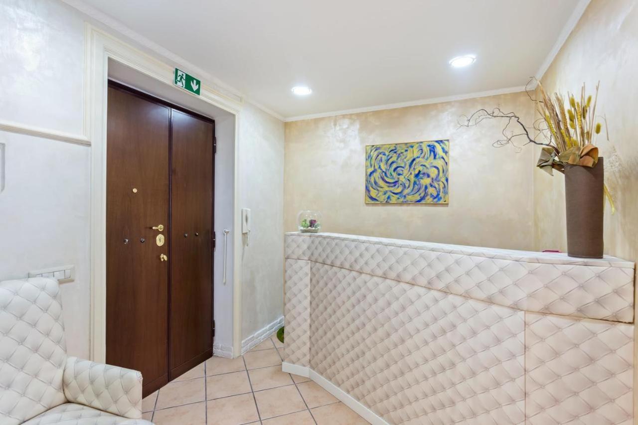 Pretty In Vatican Center Kapselhotel Rom